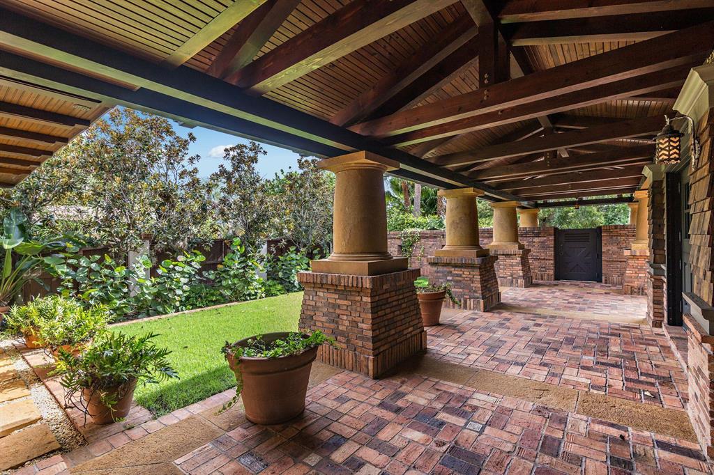 S/D OF 10-44-43, GOV LTS - Residential