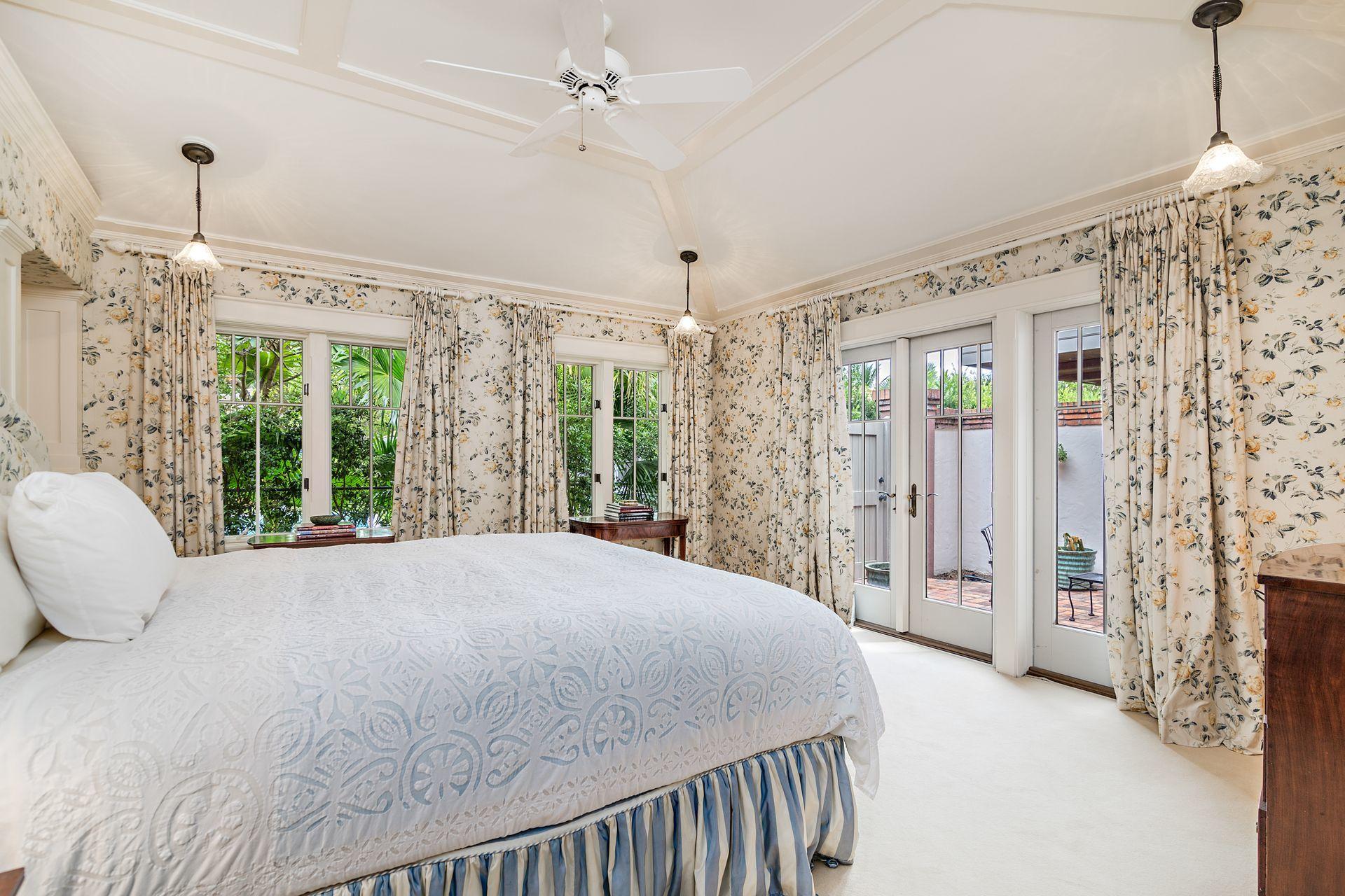 S/D OF 10-44-43, GOV LTS 1, 2 & 3 - Residential