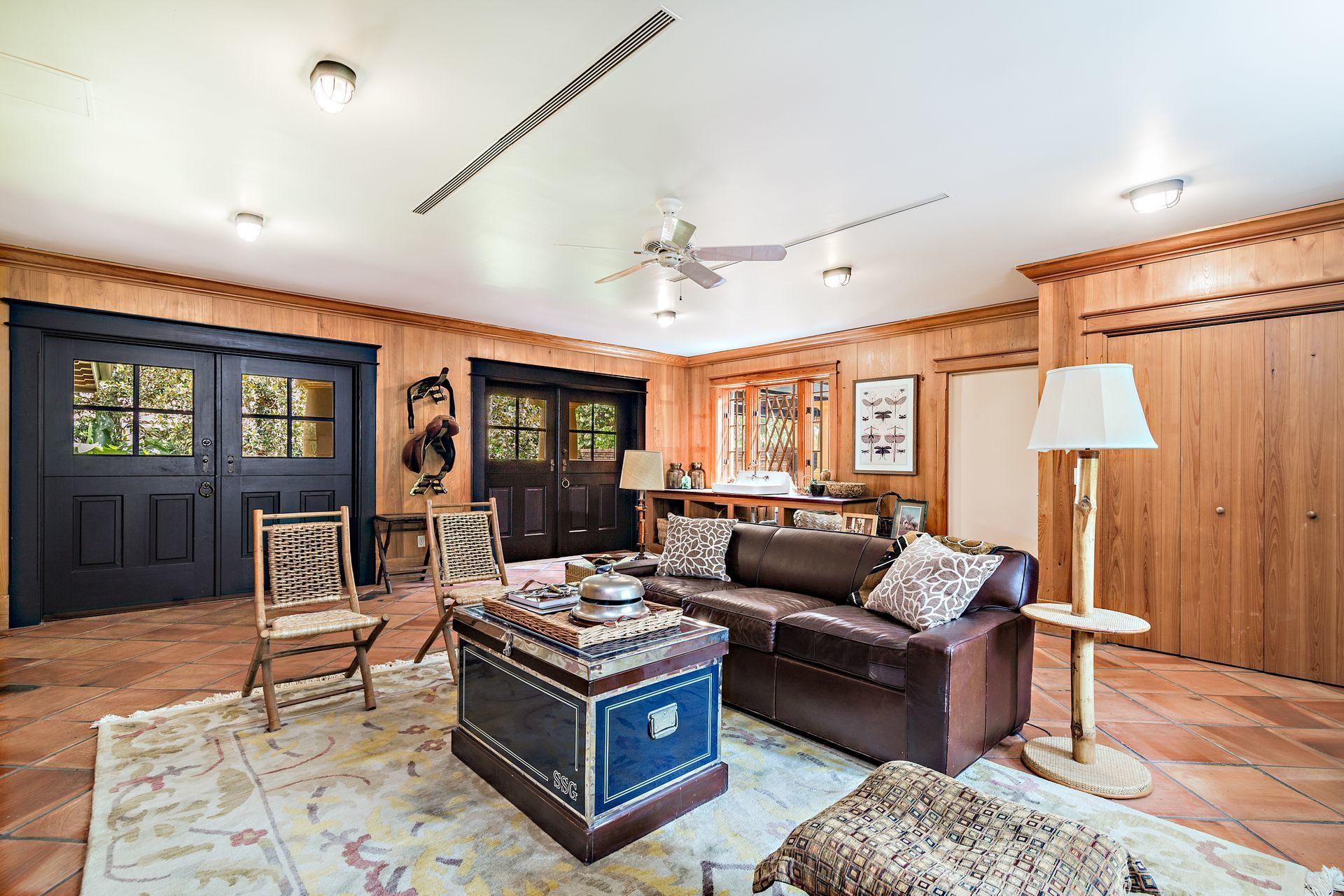 S/D OF 10-44-43, GOV LTS 1, 2 & 3 - Residential