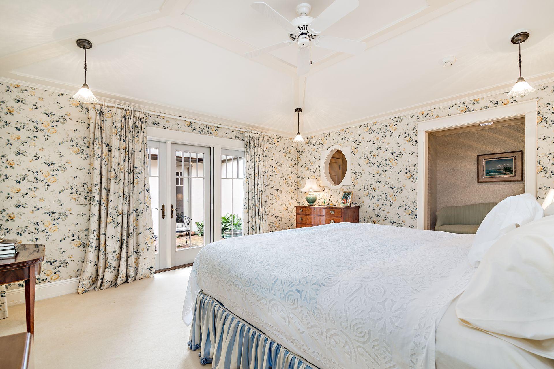 S/D OF 10-44-43, GOV LTS 1, 2 & 3 - Residential