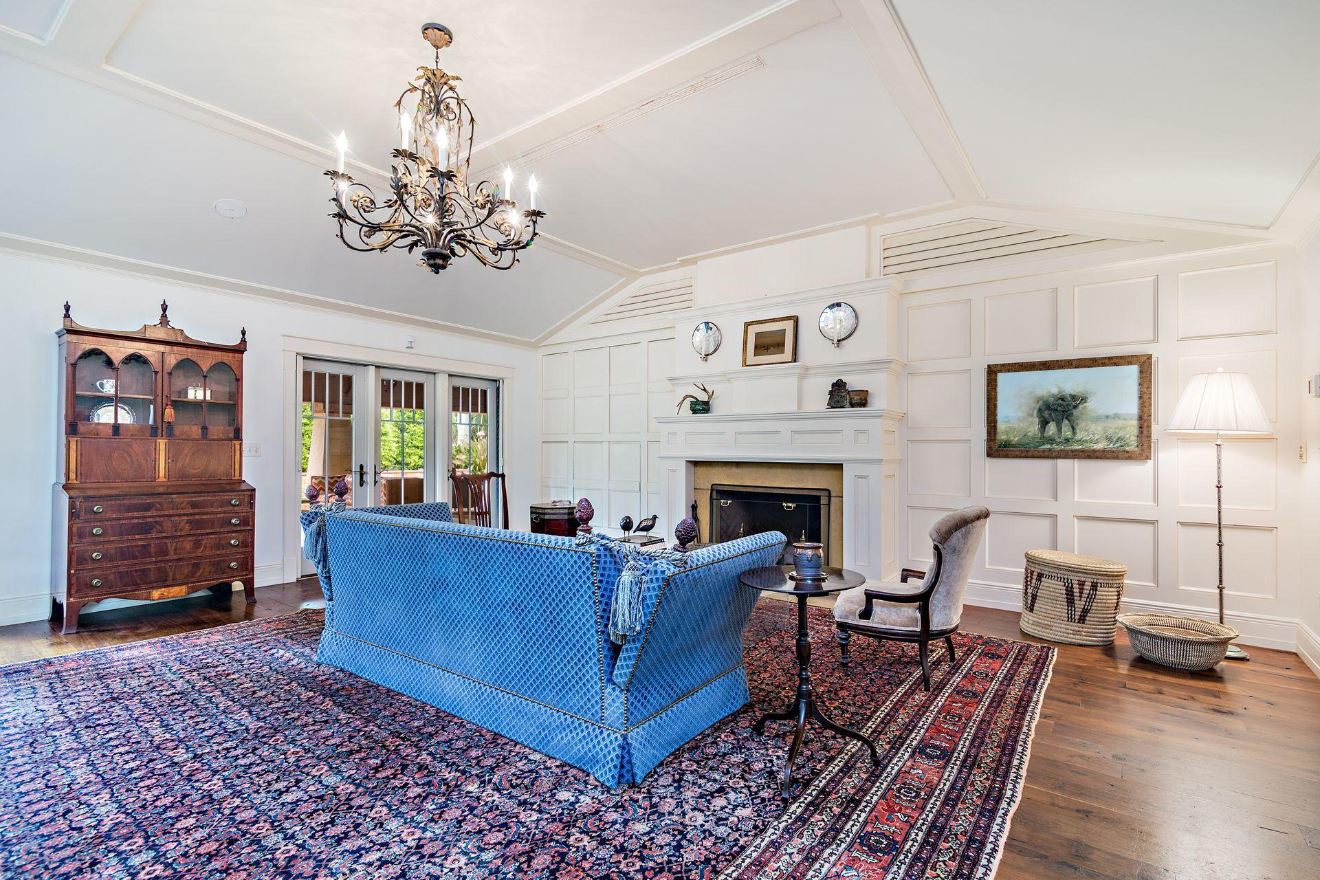 S/D OF 10-44-43, GOV LTS 1, 2 & 3 - Residential