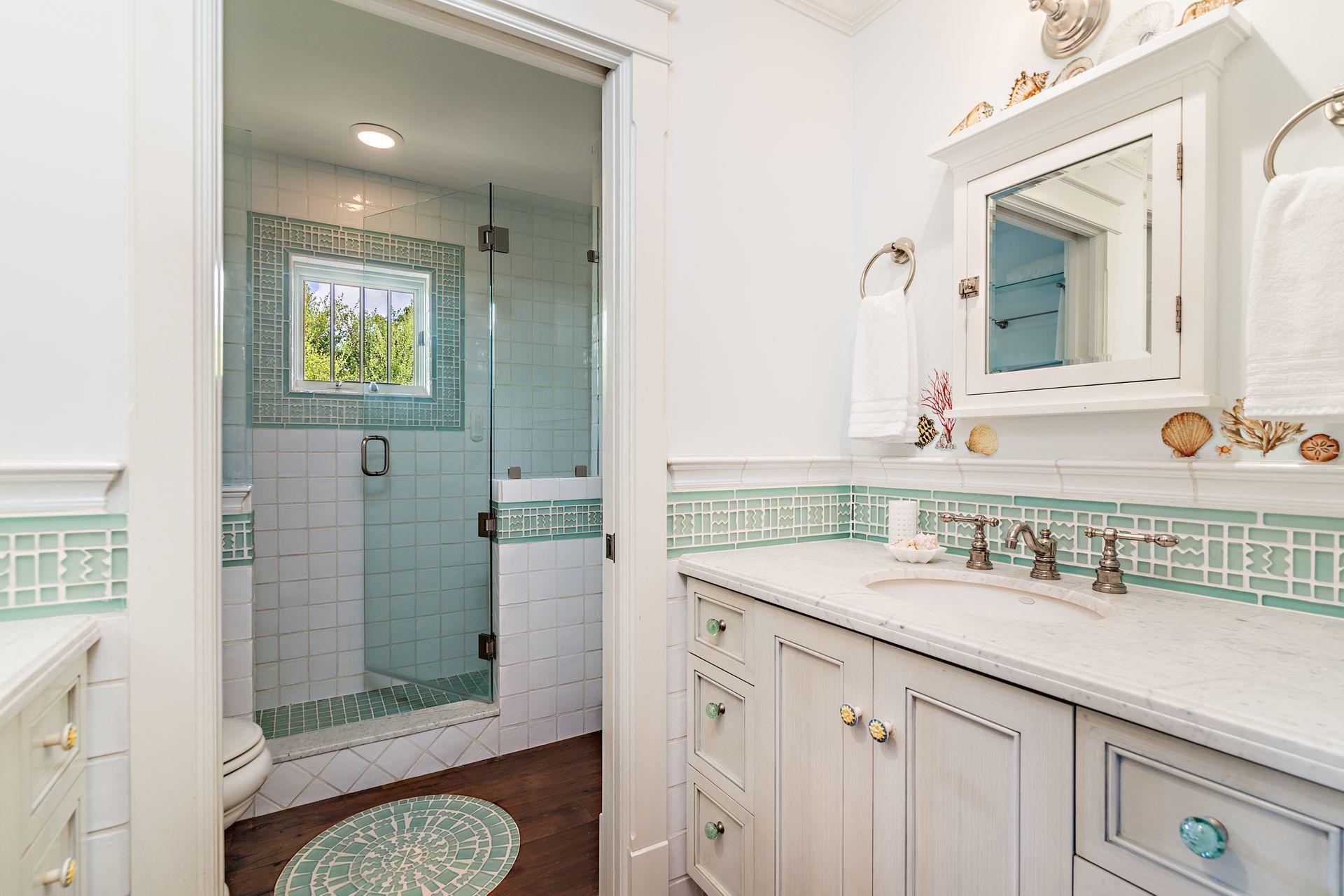 S/D OF 10-44-43, GOV LTS 1, 2 & 3 - Residential