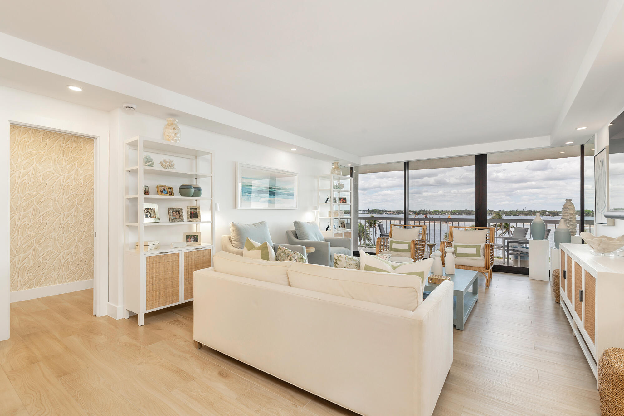 MERIDIAN OF PALM BEACH CONDO - Residential