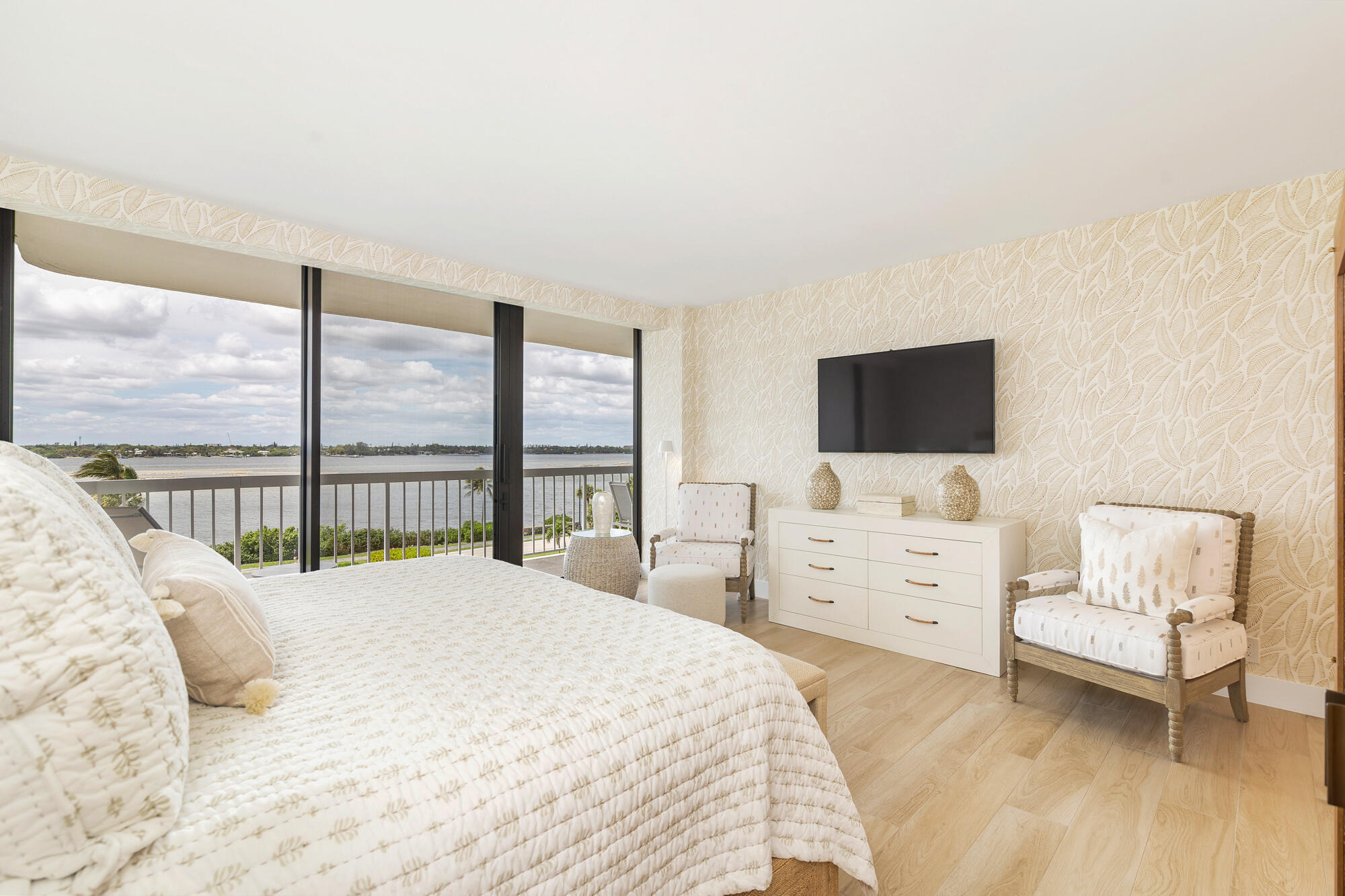 MERIDIAN OF PALM BEACH CONDO - Residential