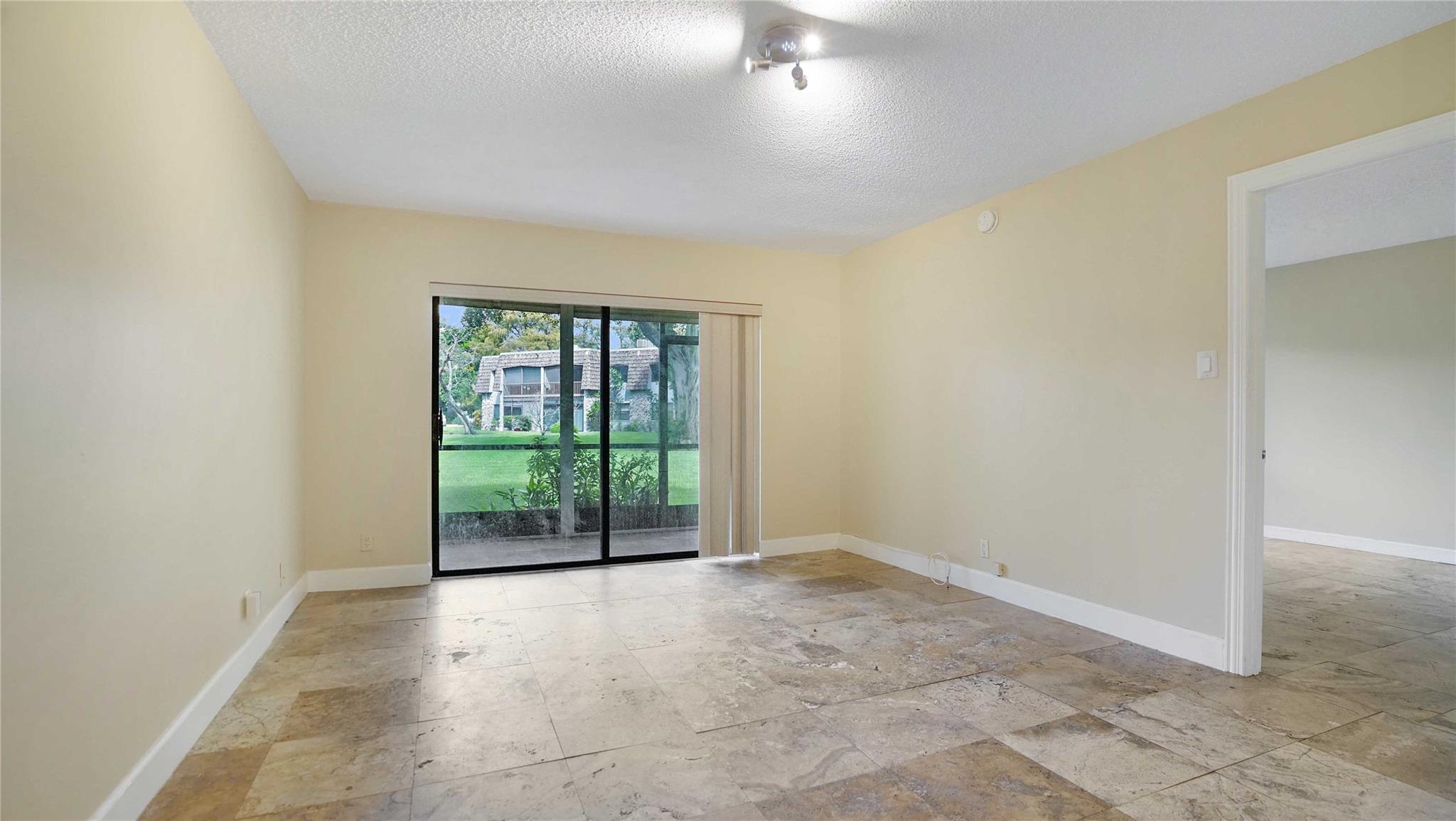 OAKLAND SHORES - Residential Lease