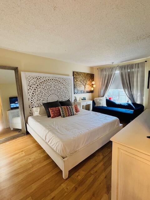 1215 Crystal B Way B