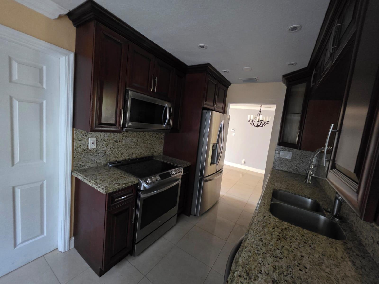 Lauderdale Lakes North Ga - Residential Lease