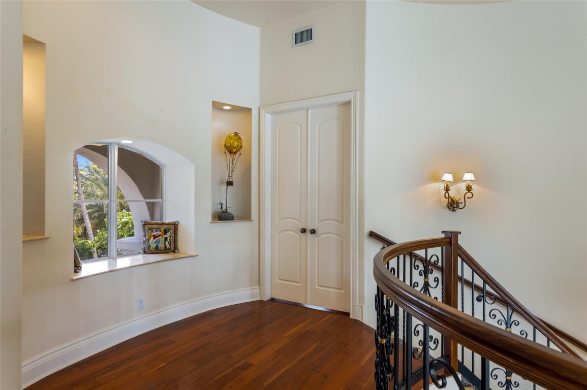 Lighthouse Point 5th Sec - Residential