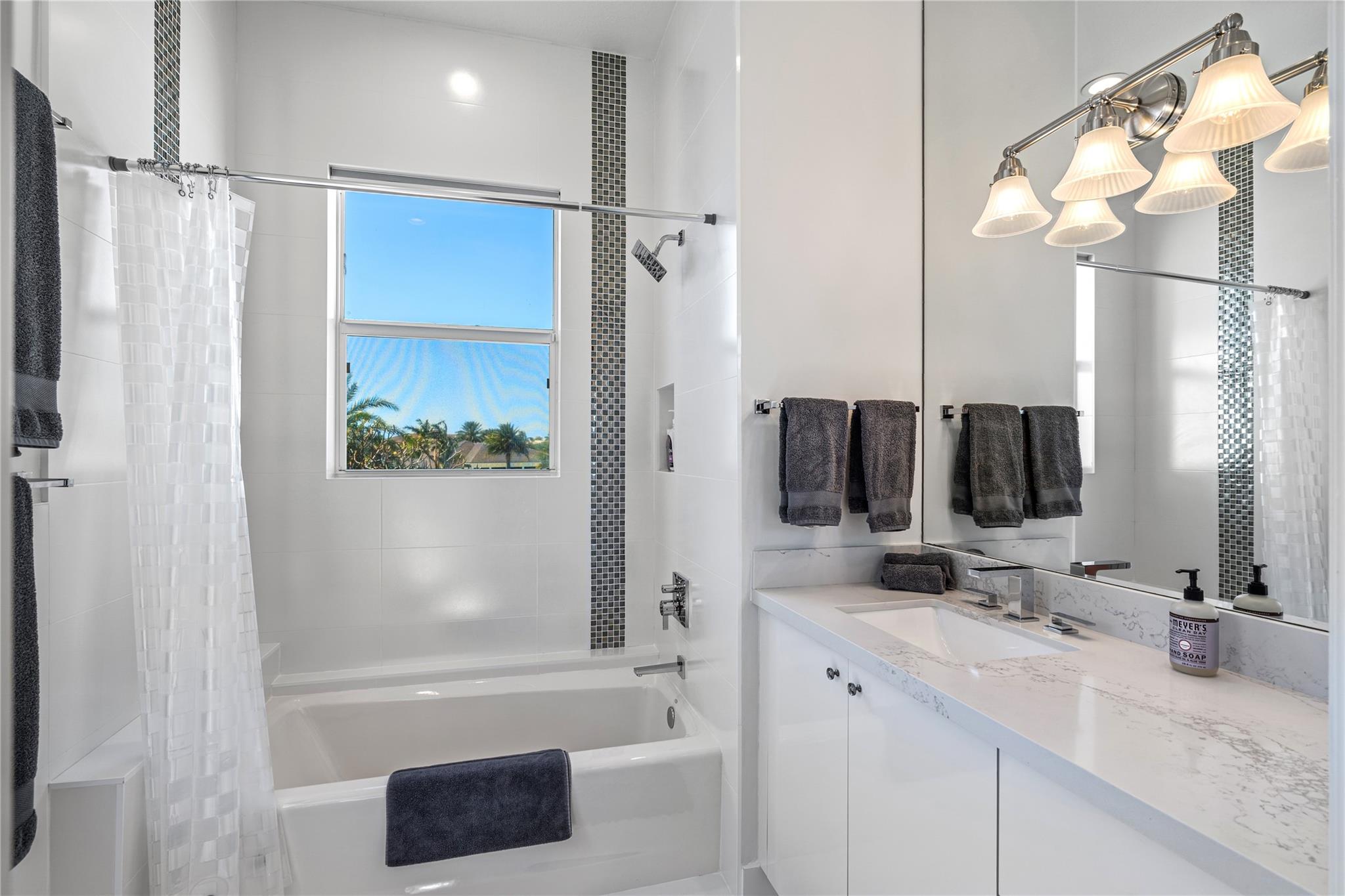 Lighthouse Point 5th Sec - Residential