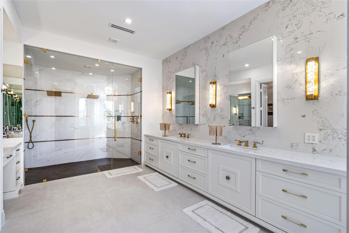 Lighthouse Point 5th Sec - Residential