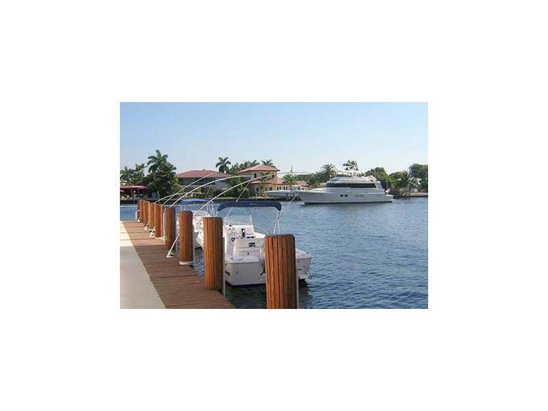 The Royal Mariner - Residential