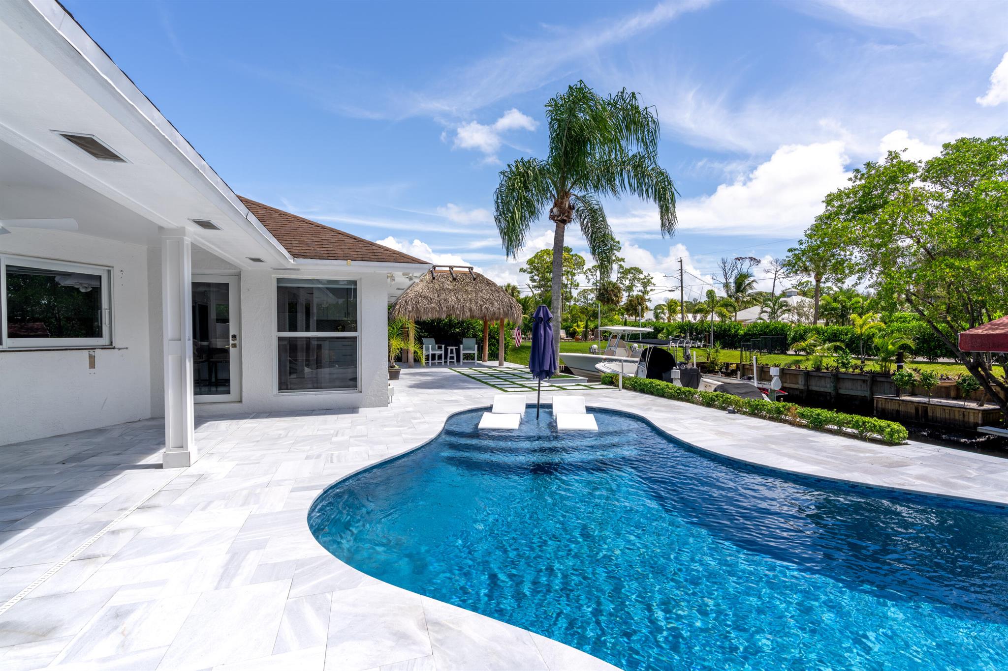 COVE POINT - Residential