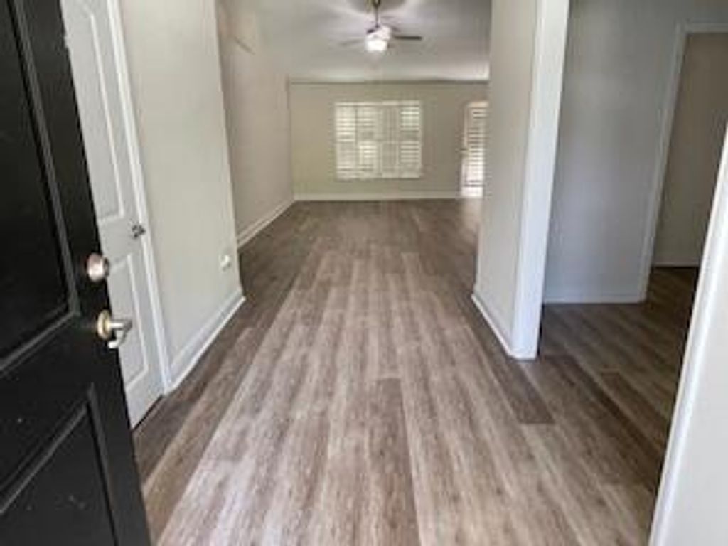 Photo of 926 SE Montrose Avenue, Port Saint Lucie, FL 34983 (MLS # R10977365)