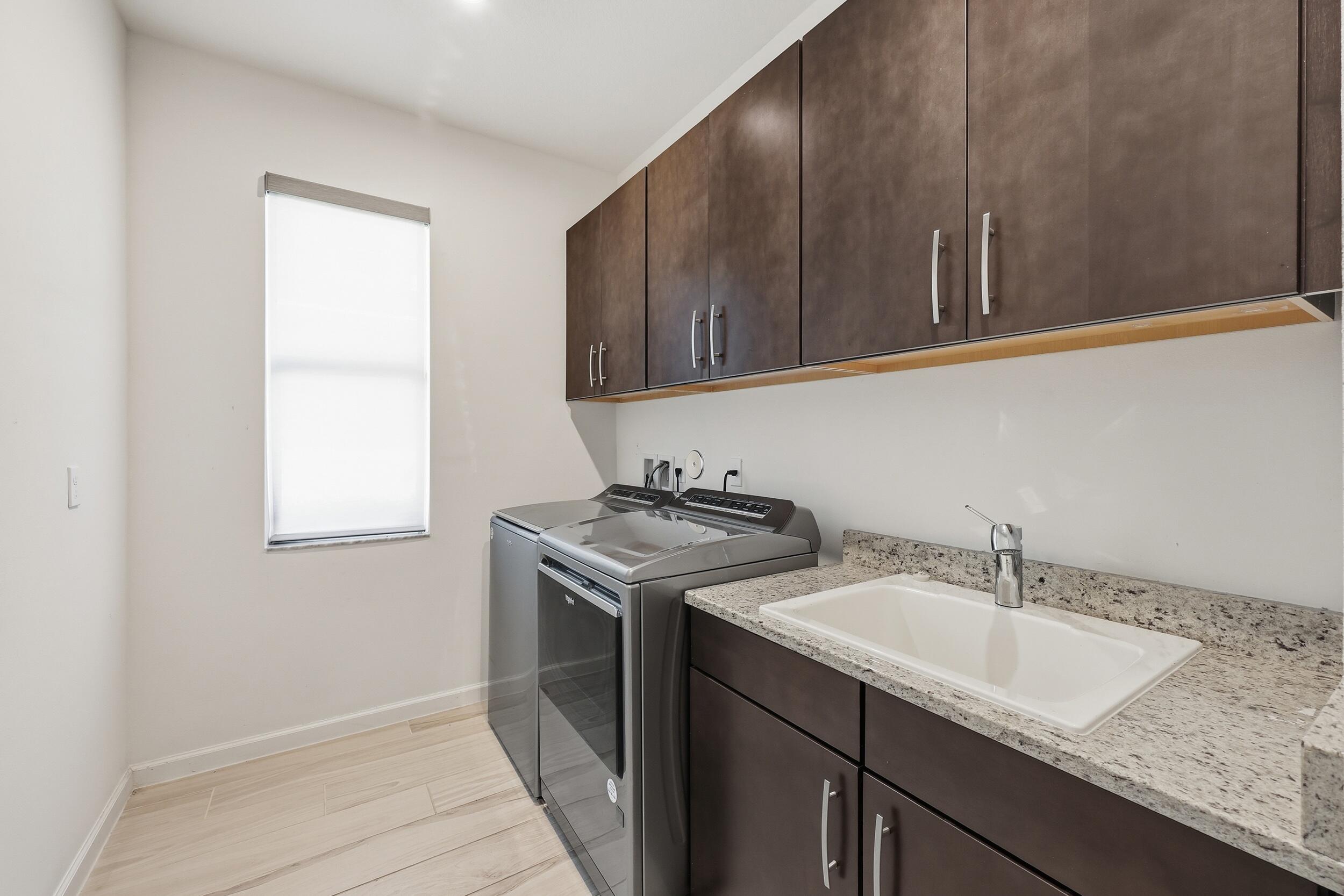 EMERY II - Residential