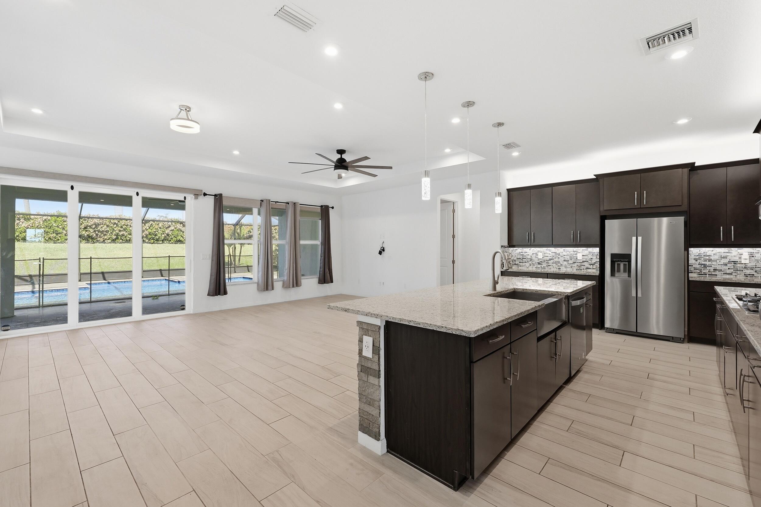 EMERY II - Residential