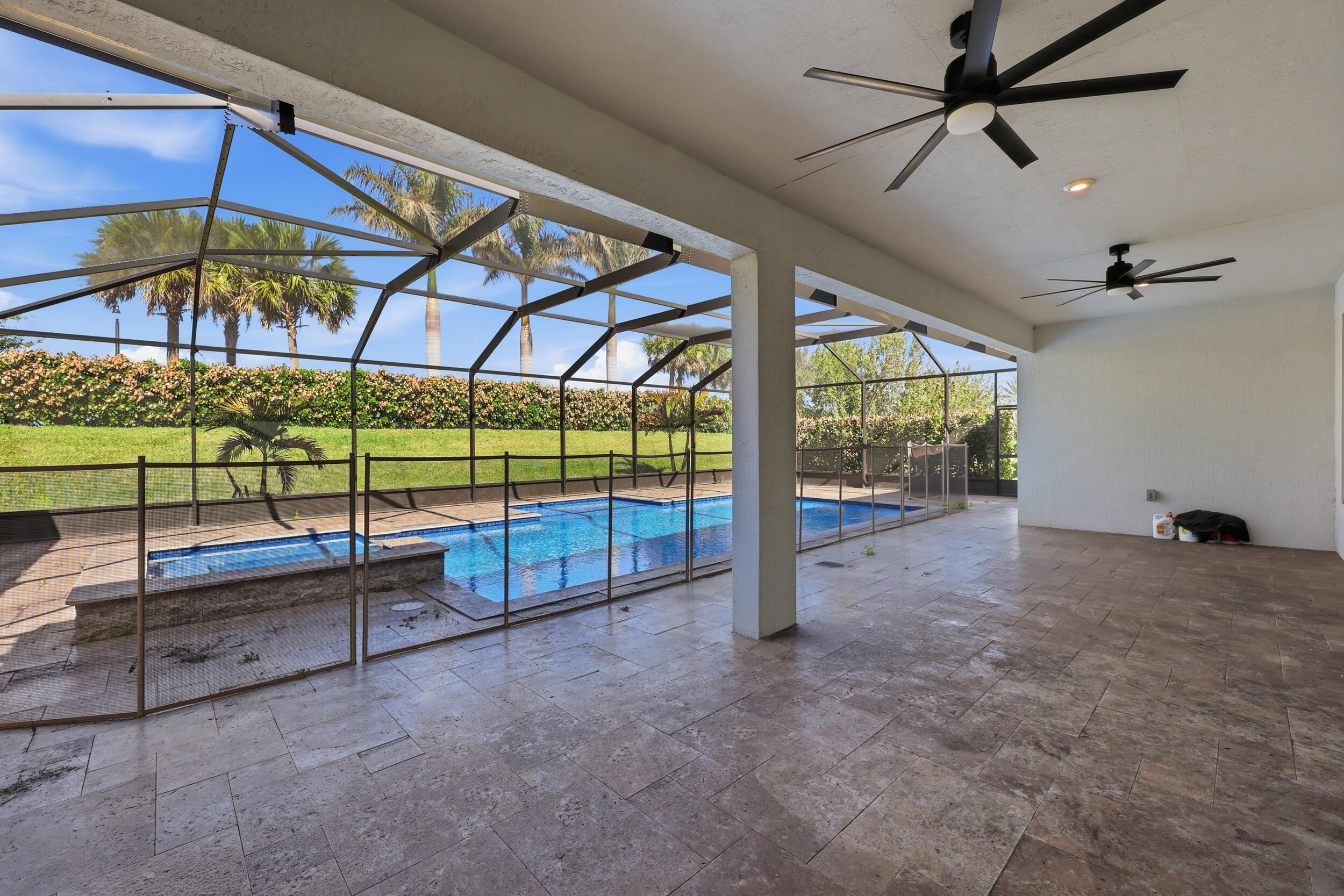 EMERY II - Residential