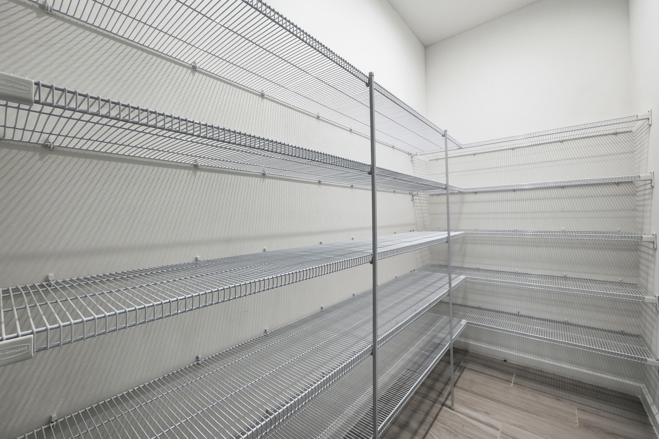 EMERY II - Residential