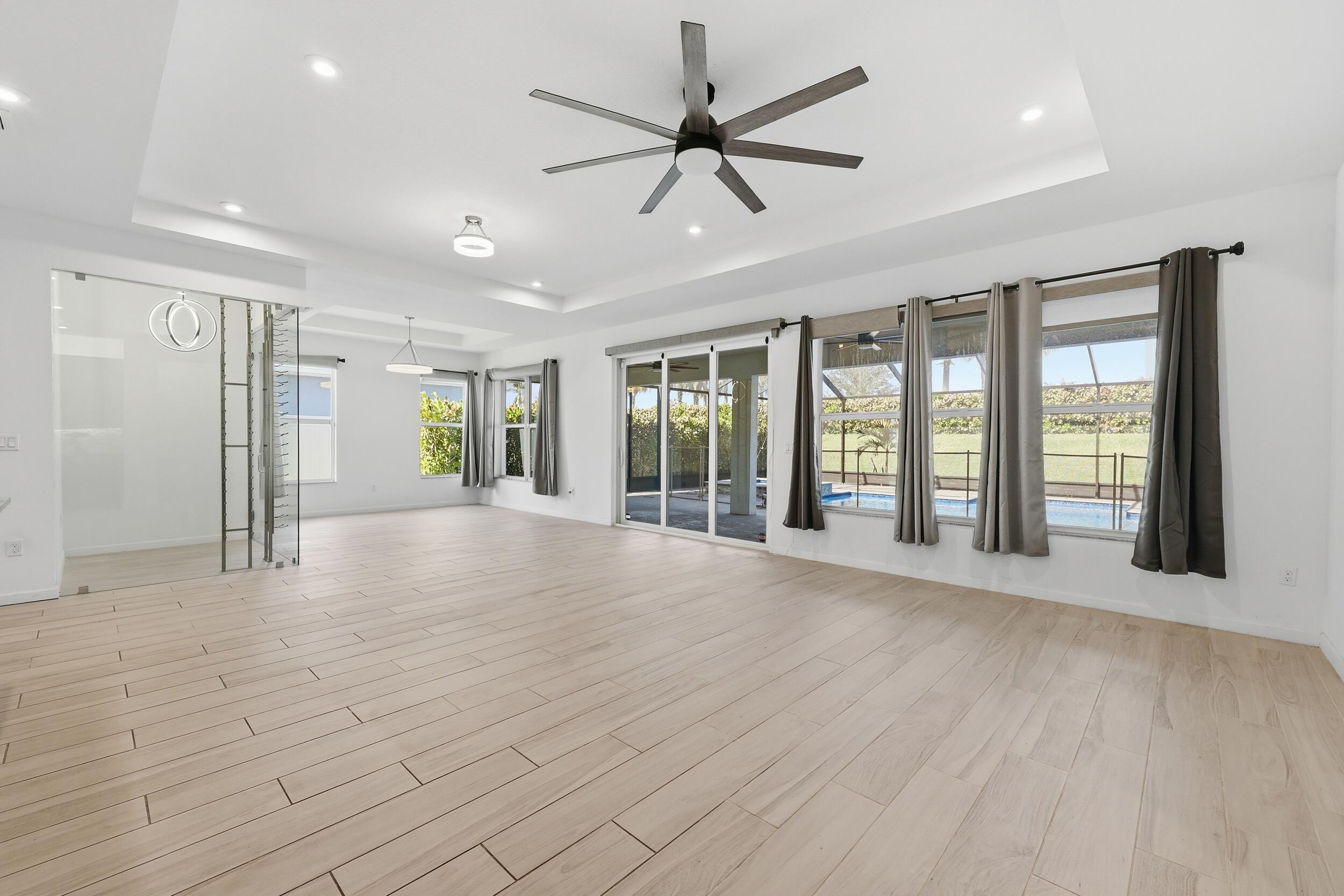 EMERY II - Residential