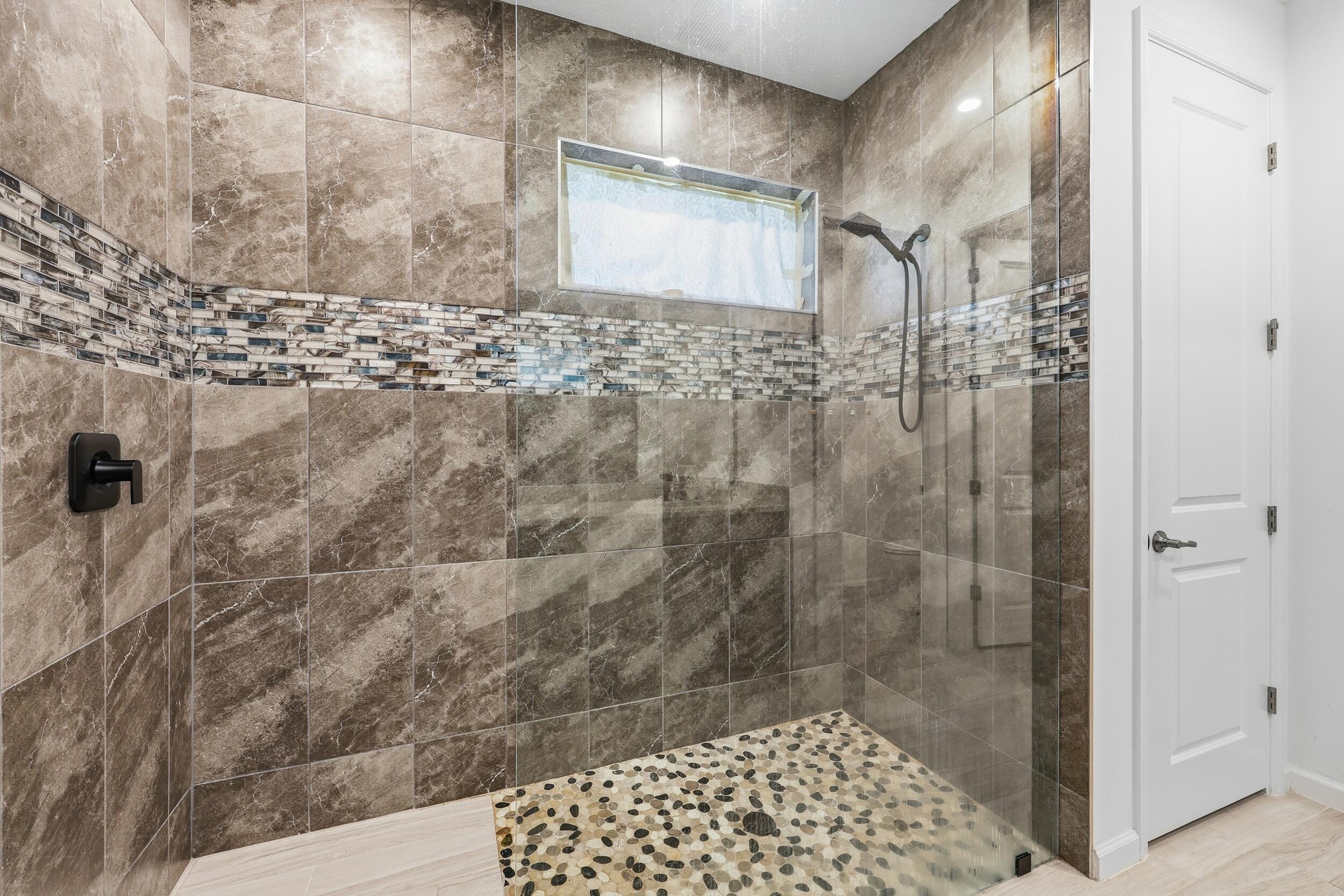 EMERY II - Residential