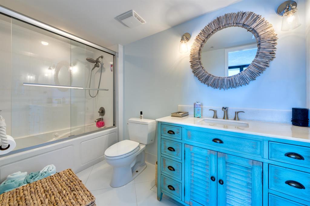 TIARA CONDO - Residential