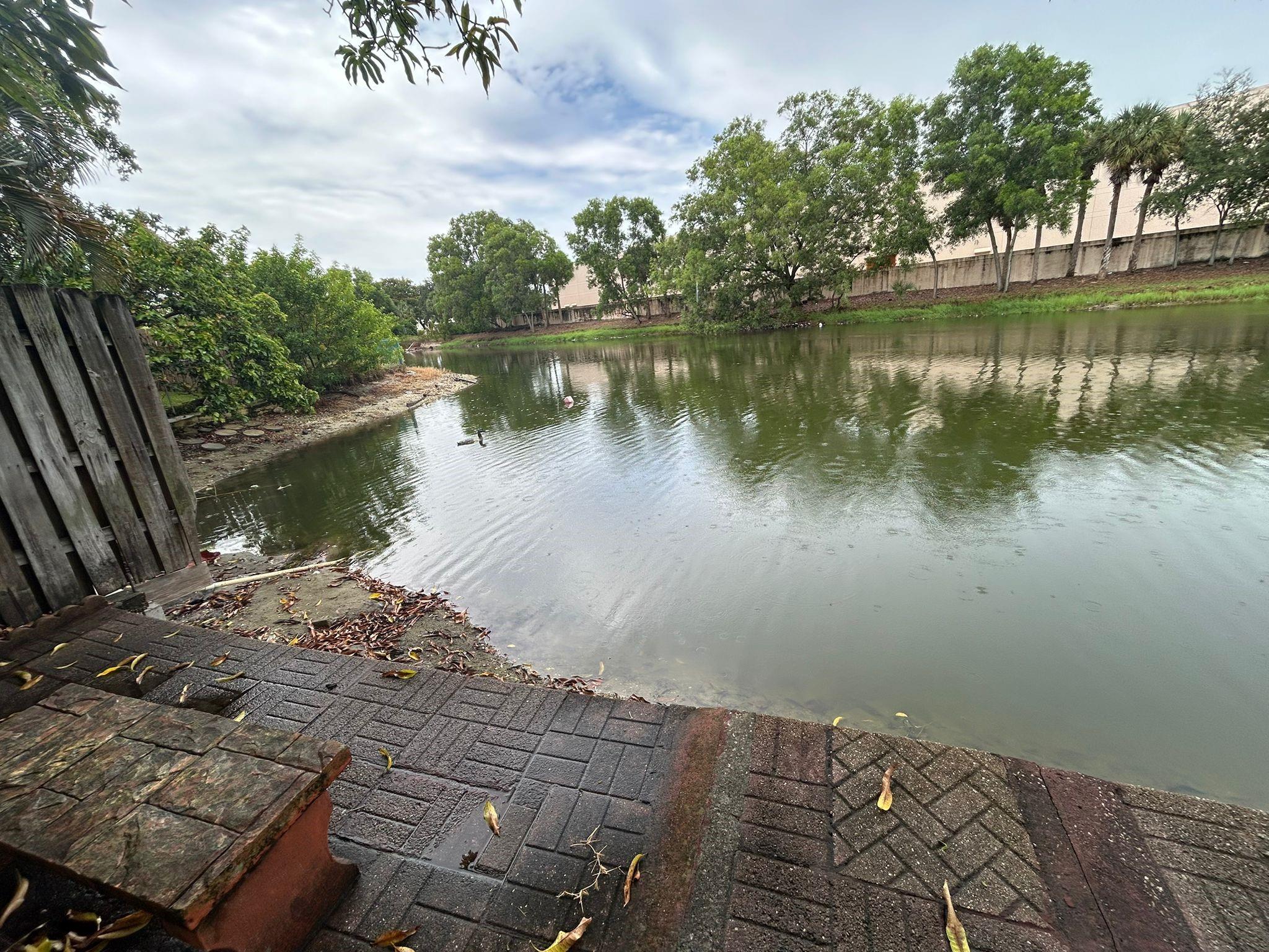 PARKER-UBER CENTER AT TAM - Residential Lease