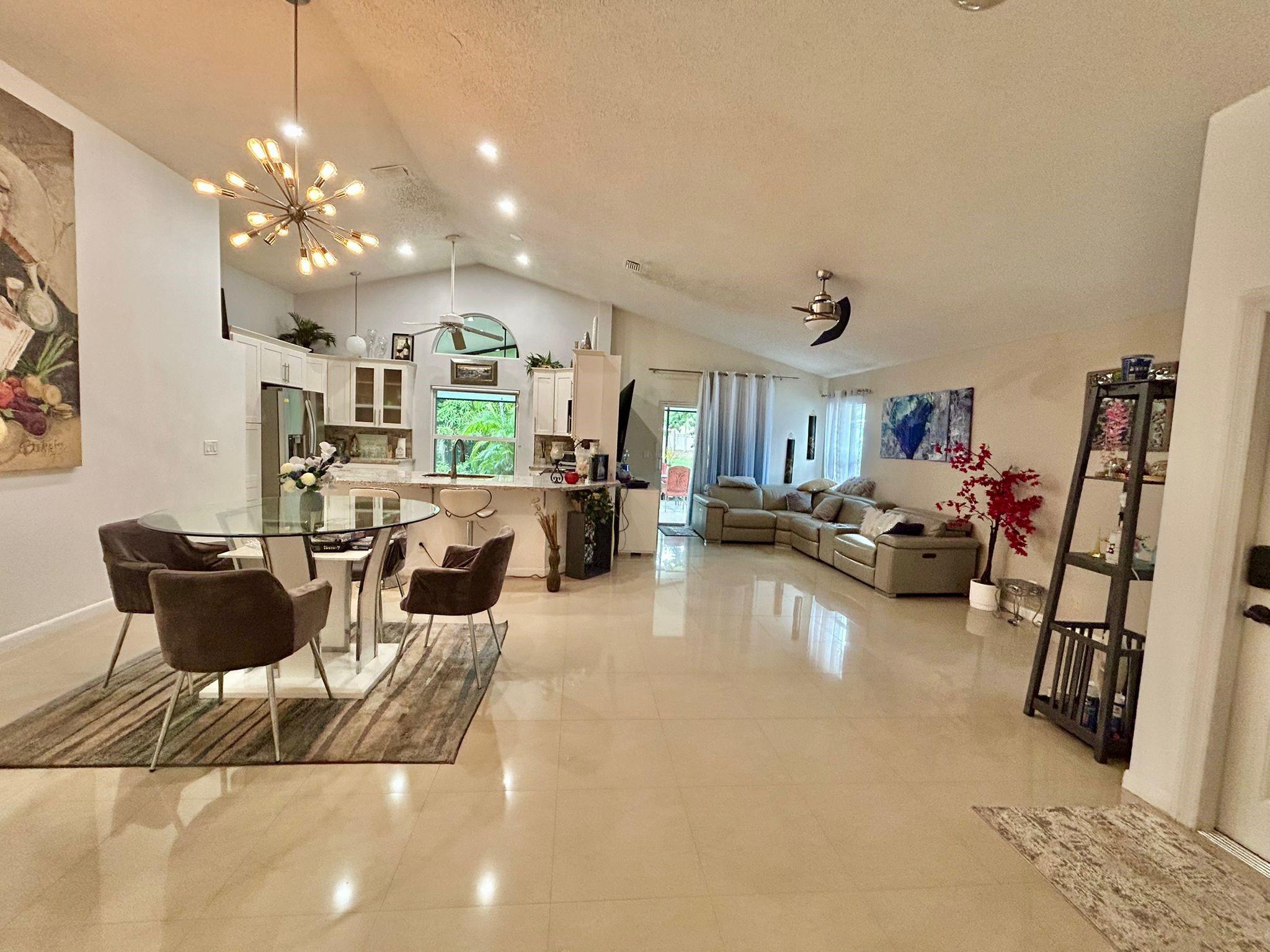 PARKER-UBER CENTER AT TAM - Residential Lease