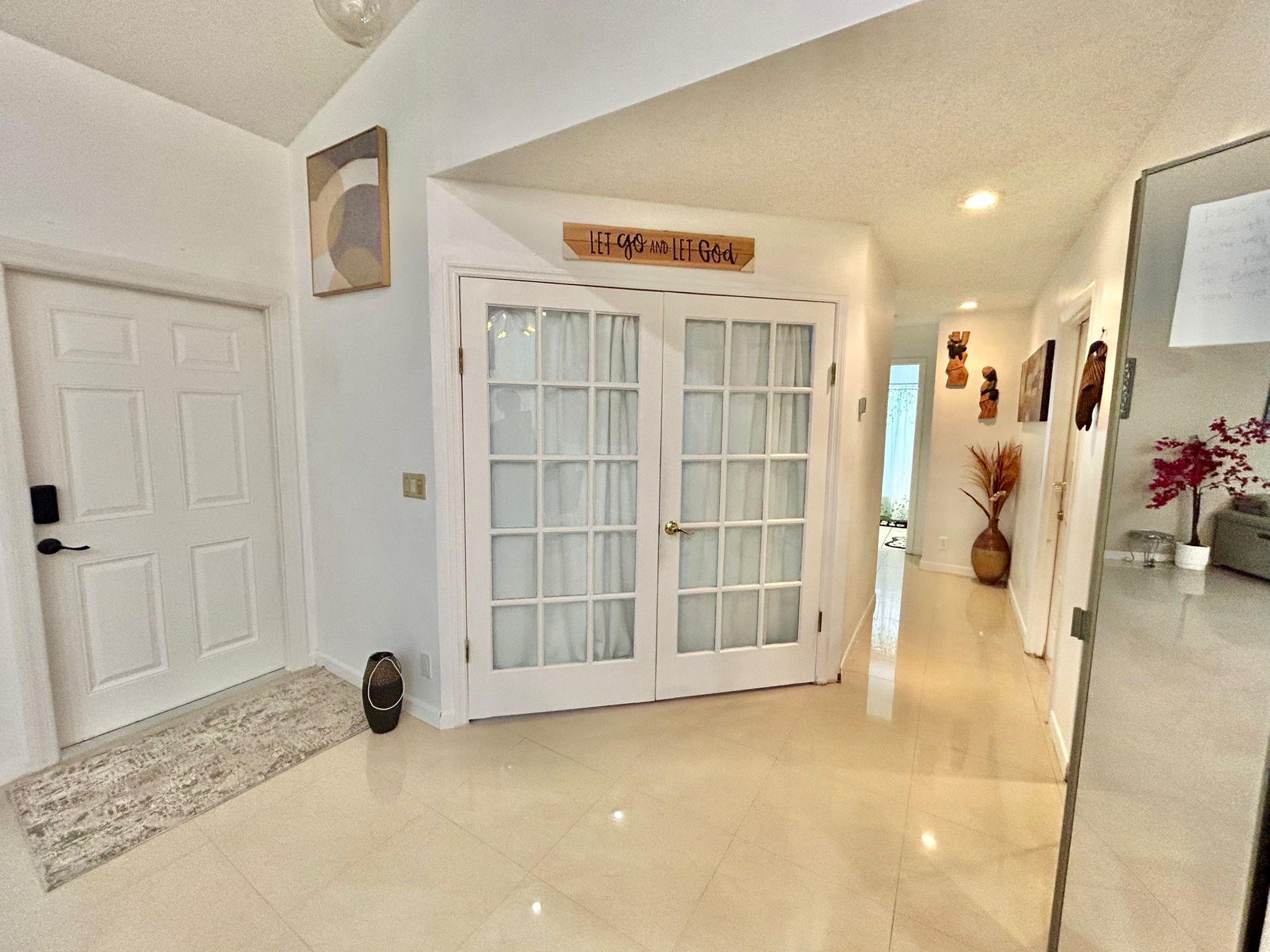 PARKER-UBER CENTER AT TAM - Residential Lease