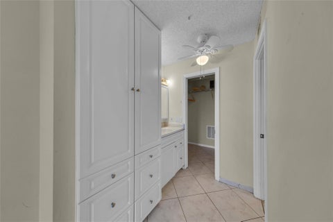 Tiny photo for 7 Royal Palm Way, Boca Raton, FL 33432 (MLS # B26023262)