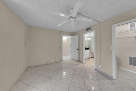 Tiny photo for 7 Royal Palm Way, Boca Raton, FL 33432 (MLS # B26023262)