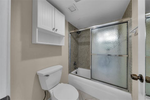 Tiny photo for 7 Royal Palm Way, Boca Raton, FL 33432 (MLS # B26023262)