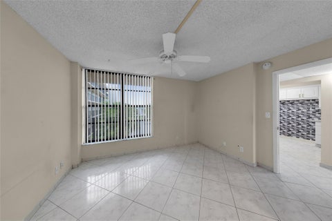 Tiny photo for 7 Royal Palm Way, Boca Raton, FL 33432 (MLS # B26023262)
