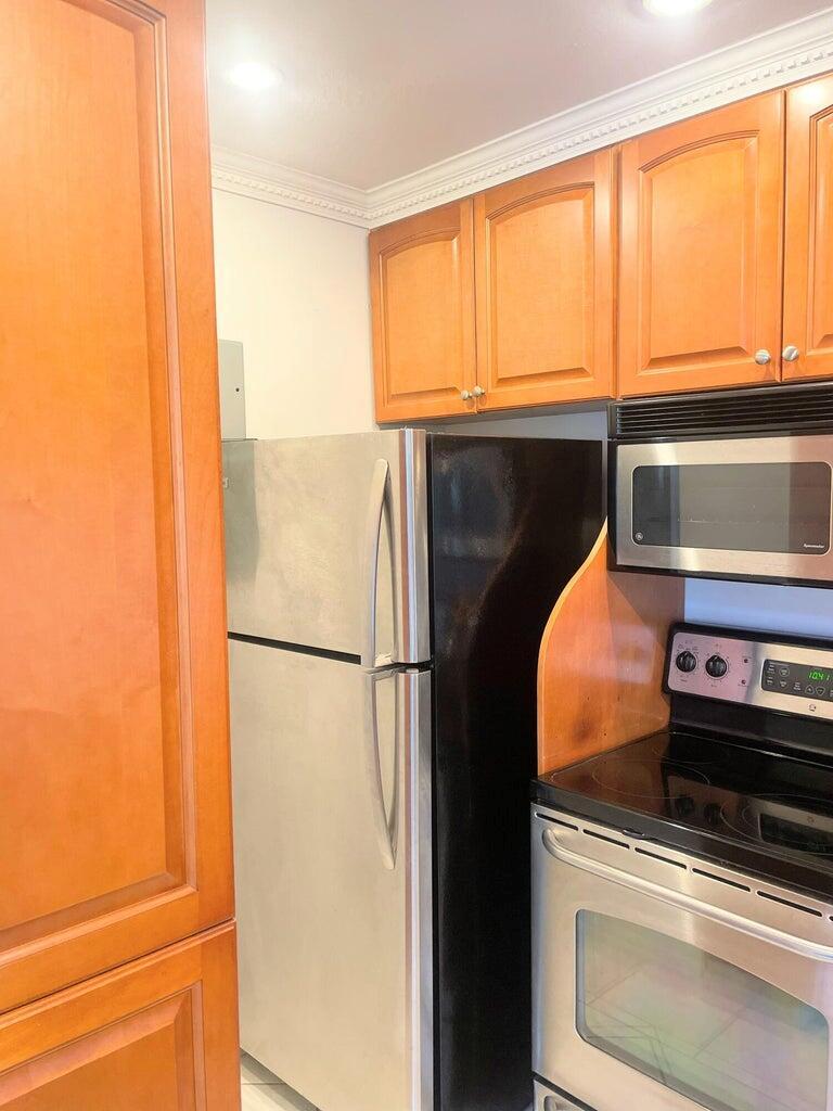 811 Sky Pine Way C-3