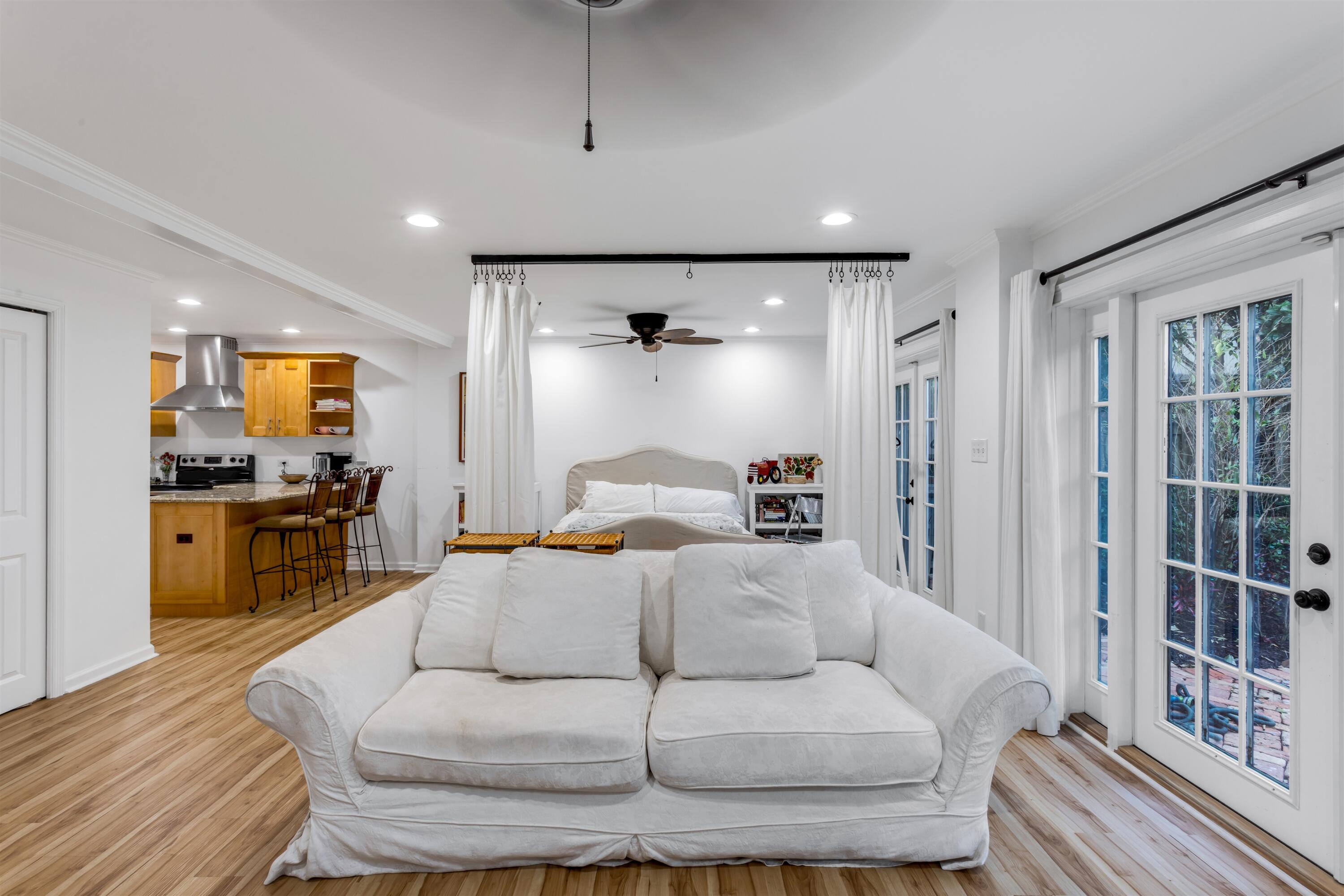 OLD FLORESTA - Residential