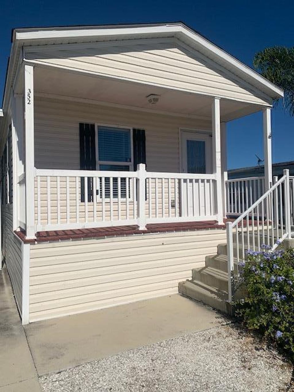 Photo of 352 Mockingbird Avenue, Fort Pierce, FL 34982 (MLS # R11140564)