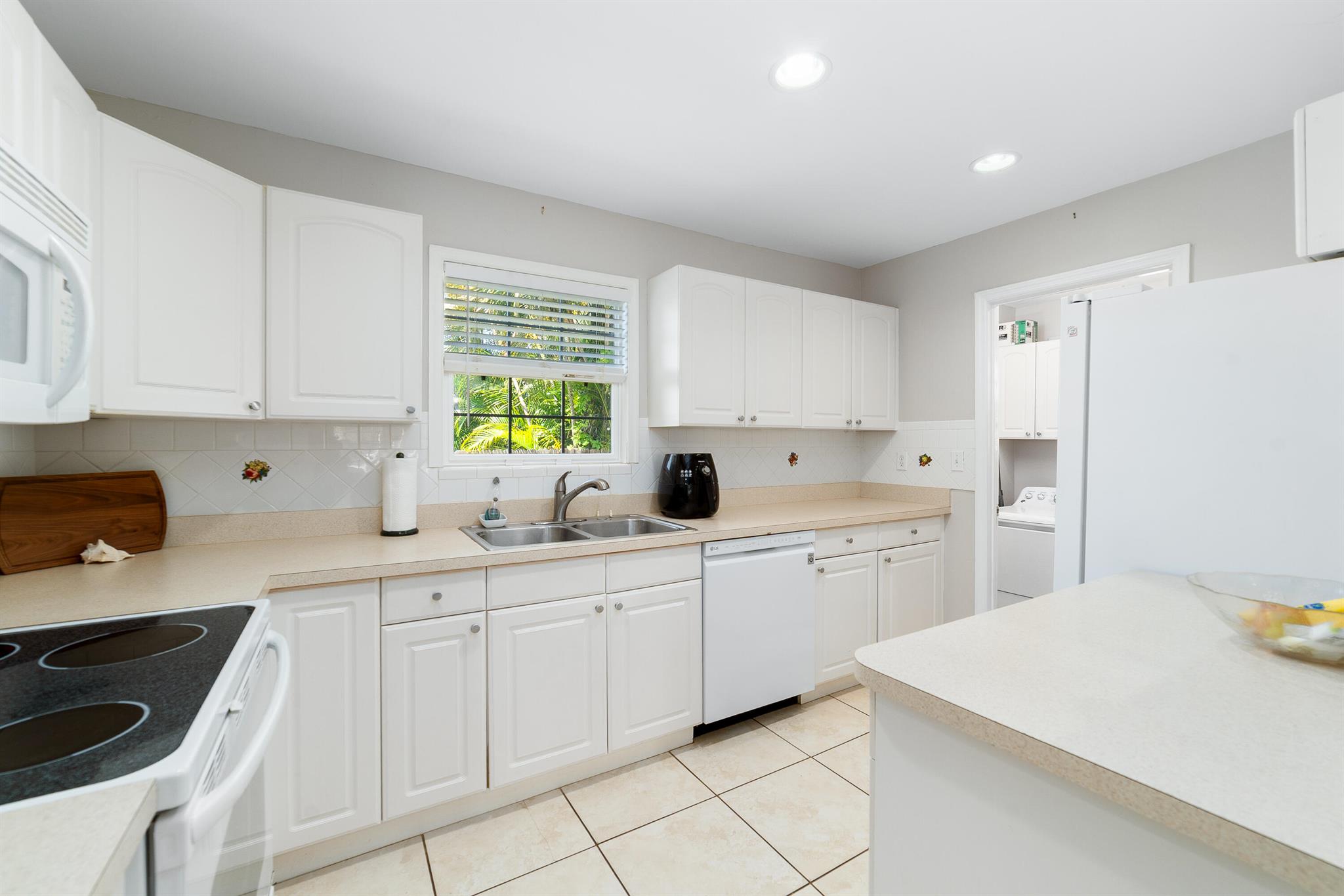 Acreage & Unrec (Juno Bea - Residential