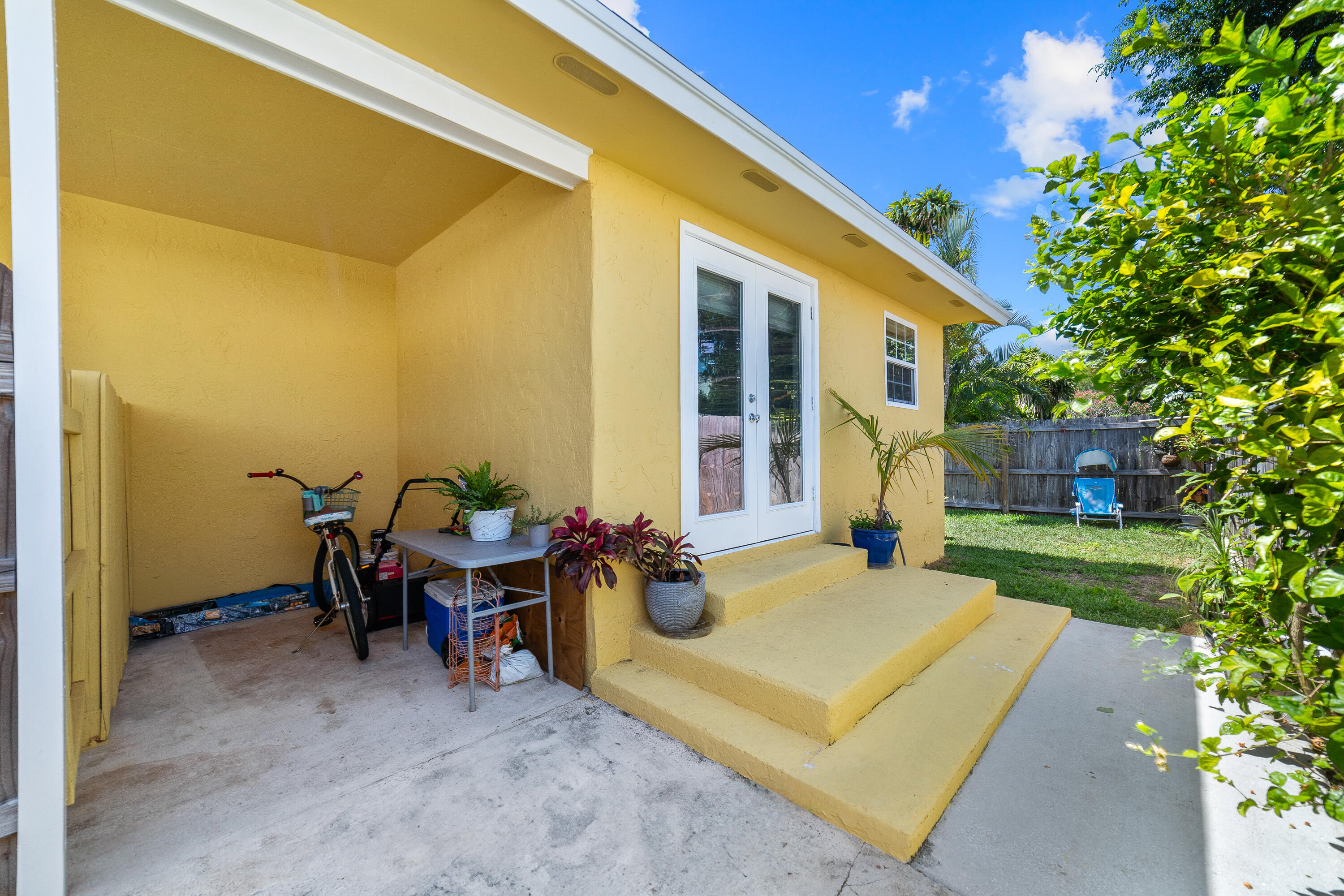 Acreage & Unrec (Juno Beach) - Residential