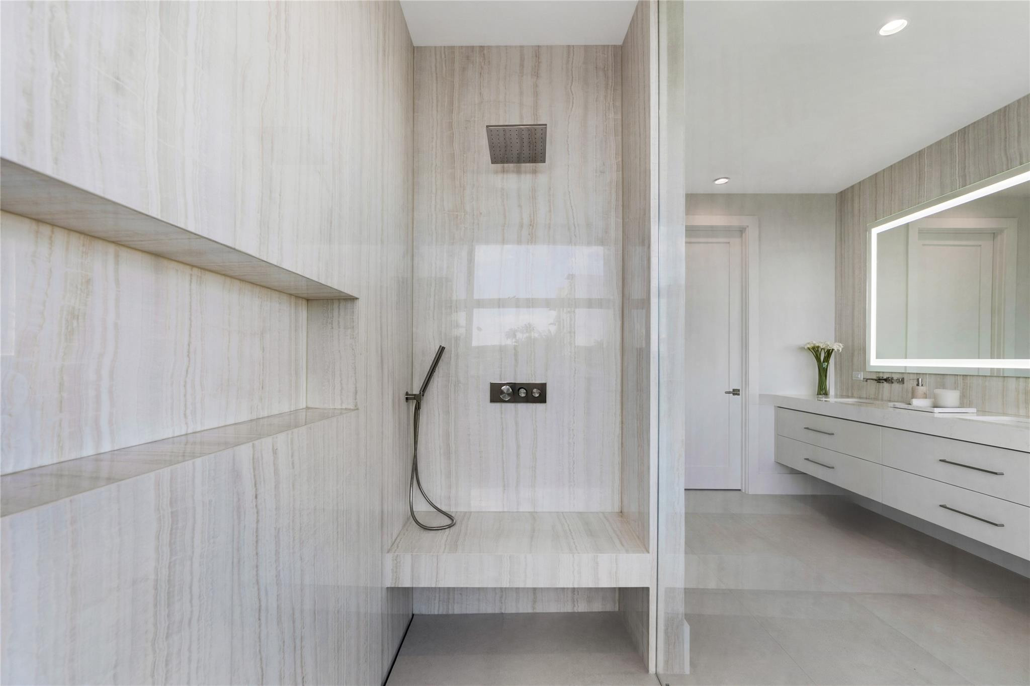 Lauderdale Harbors Sec A - Residential