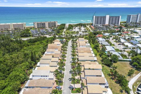 A home in Jensen Beach