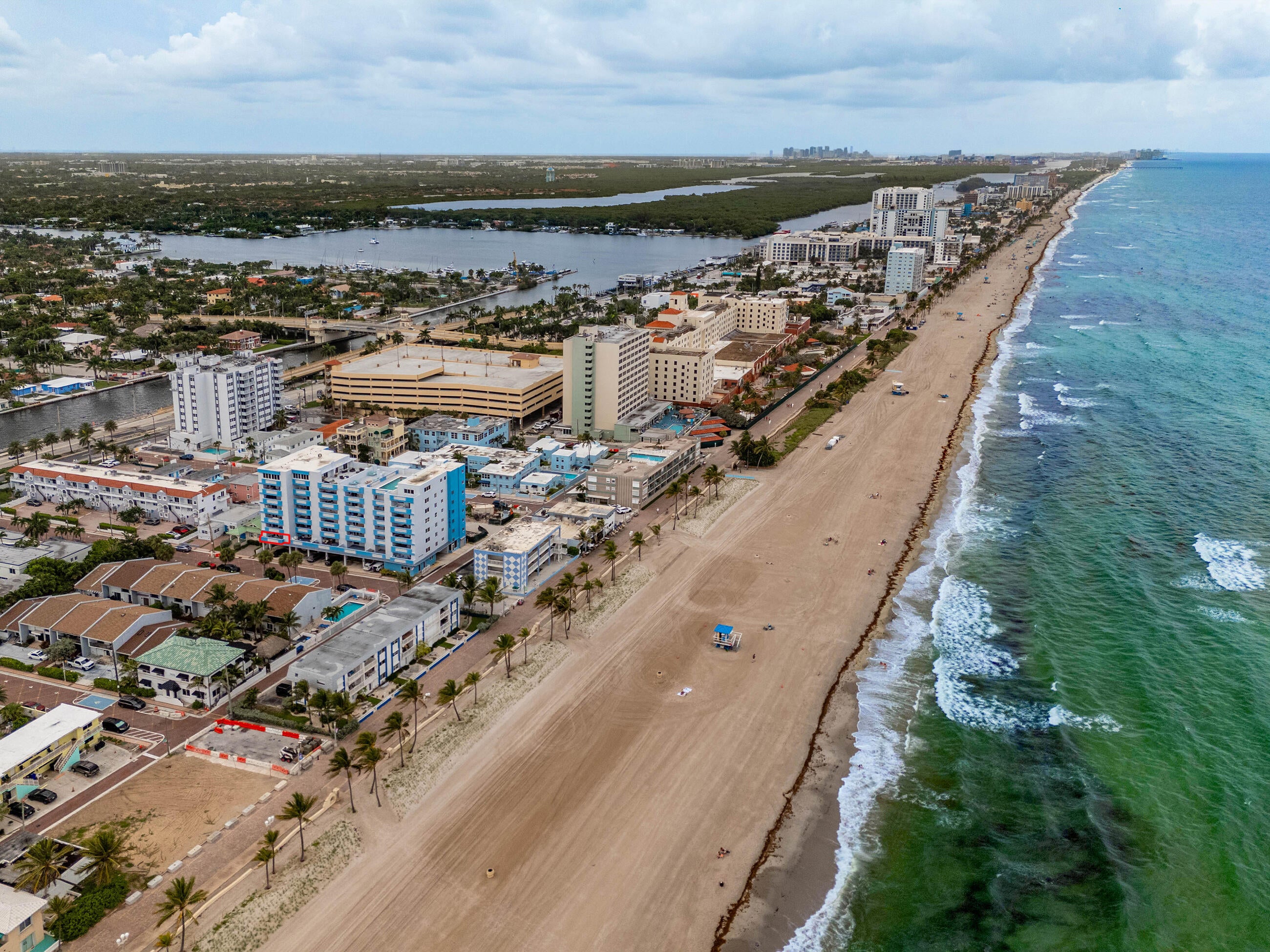 320 S Surf Road 206