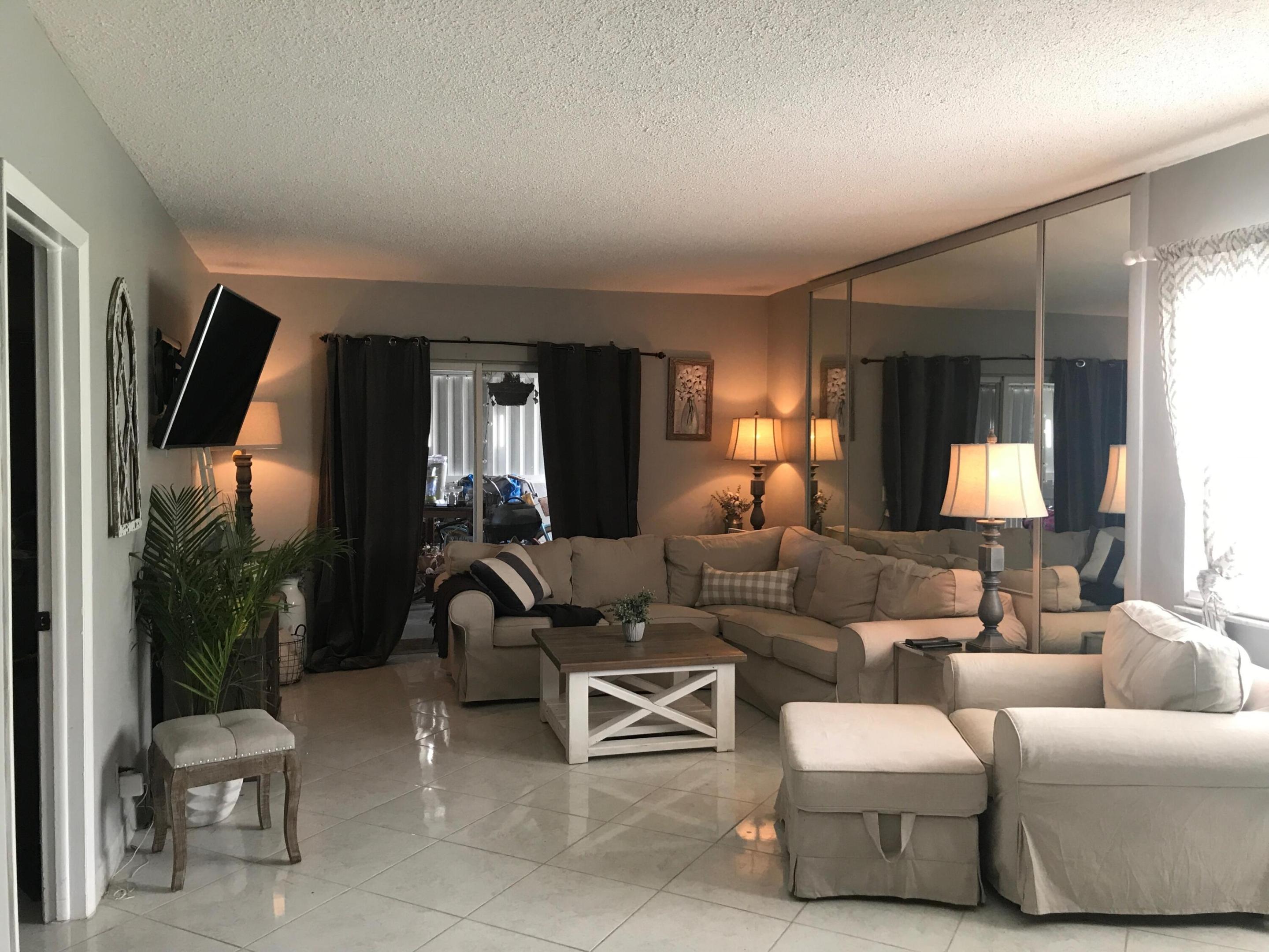 320 S Surf Road 206