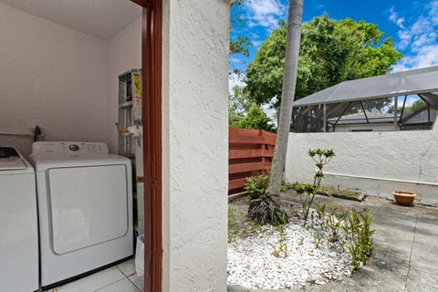 Tiny photo for 3015 Oaktree Lane #Unit 277, Hollywood, FL 33021 (MLS # B26048123)