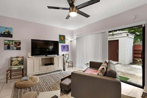 Tiny photo for 3015 Oaktree Lane #Unit 277, Hollywood, FL 33021 (MLS # B26048123)
