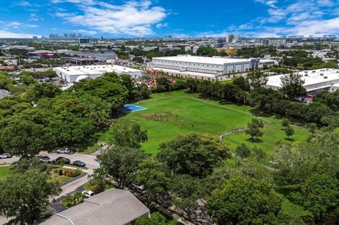 Tiny photo for 3015 Oaktree Lane #Unit 277, Hollywood, FL 33021 (MLS # B26048123)