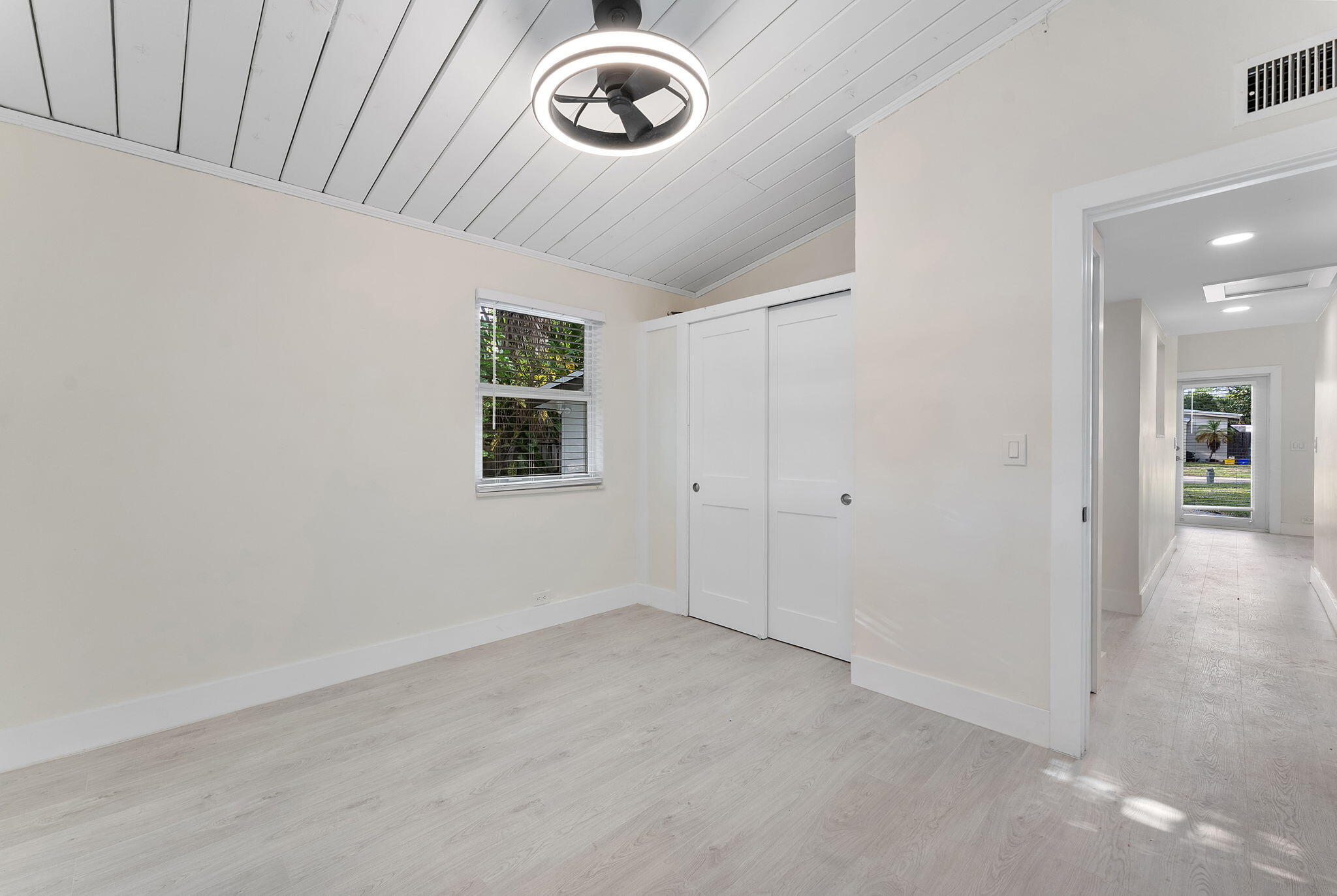 DELRAY MNR - Residential Lease