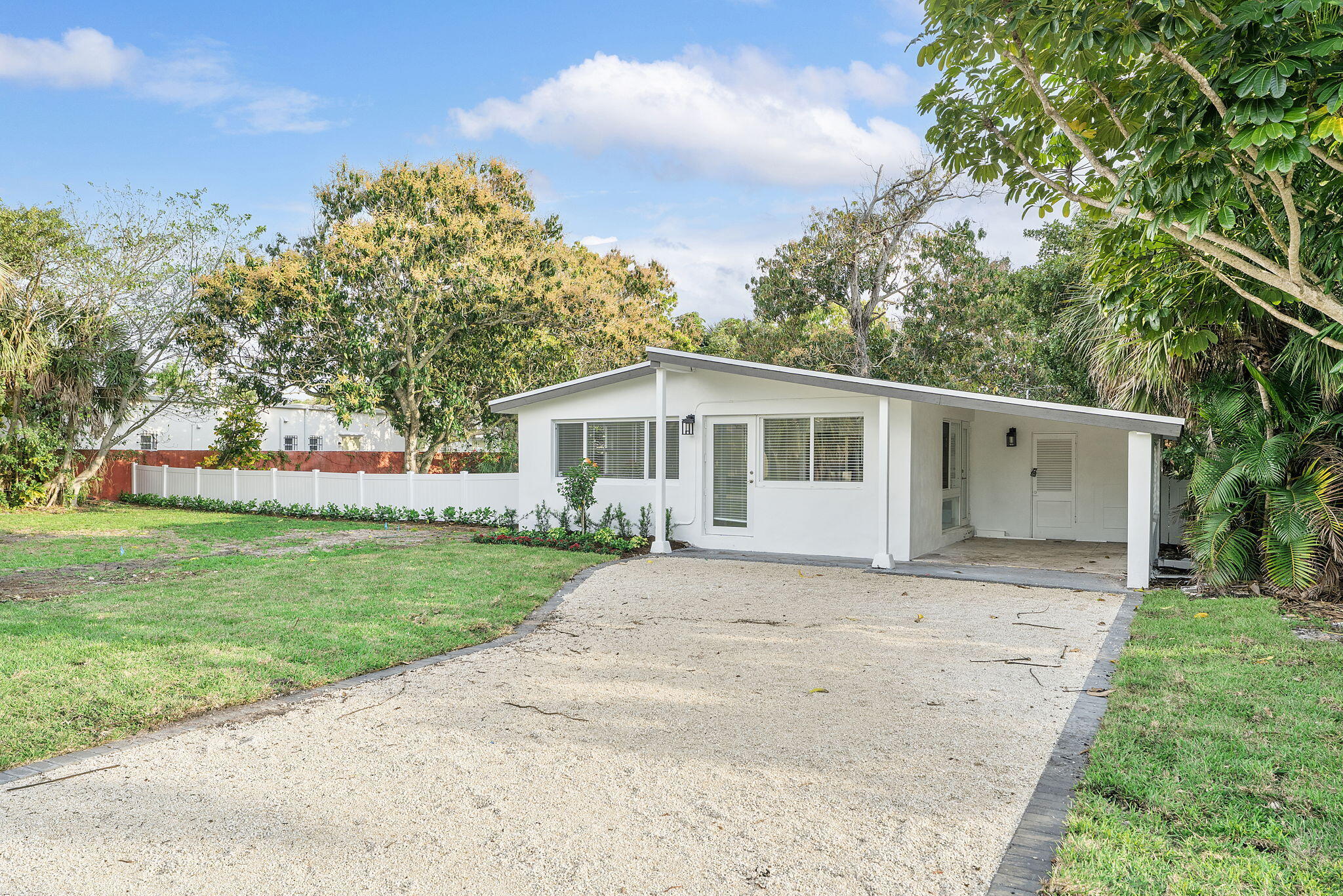 DELRAY MNR - Residential Lease