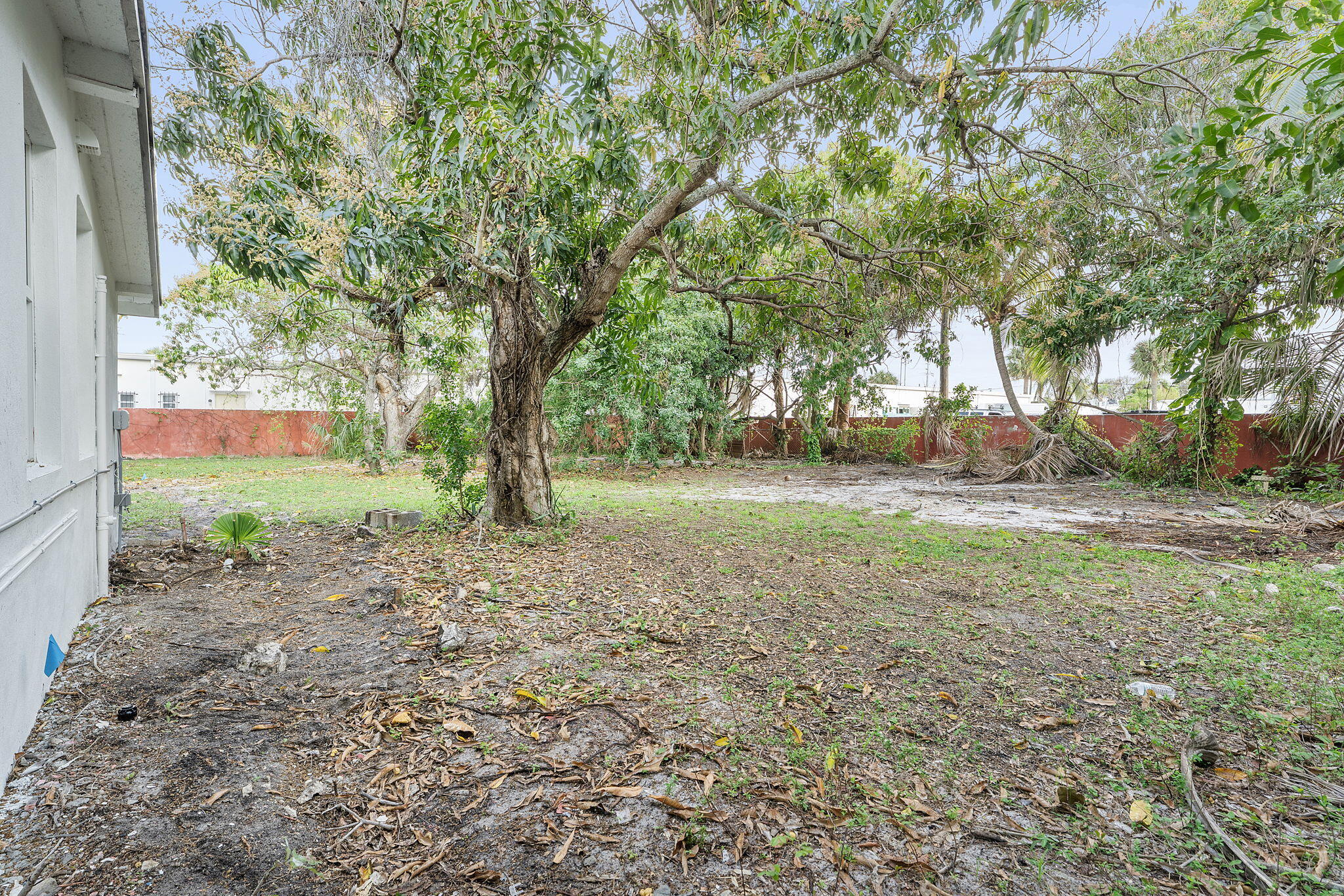 DELRAY MNR - Residential Lease