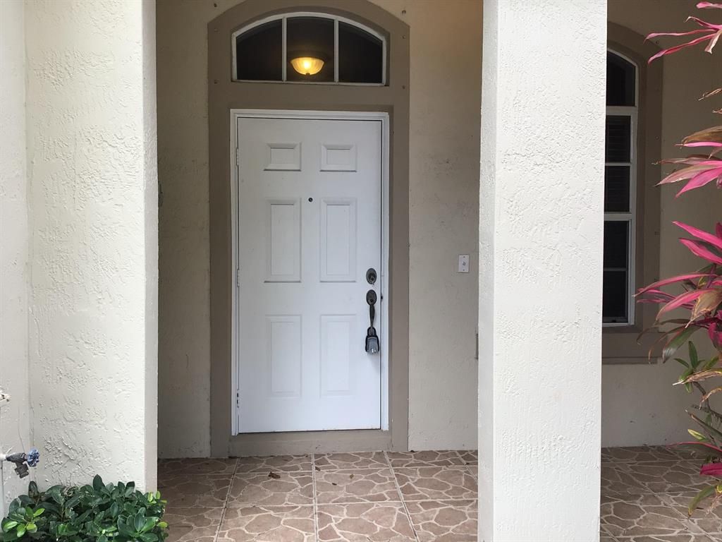Photo of 337 Spruce Street #4, Boynton Beach, FL 33426 (MLS # R10717756)