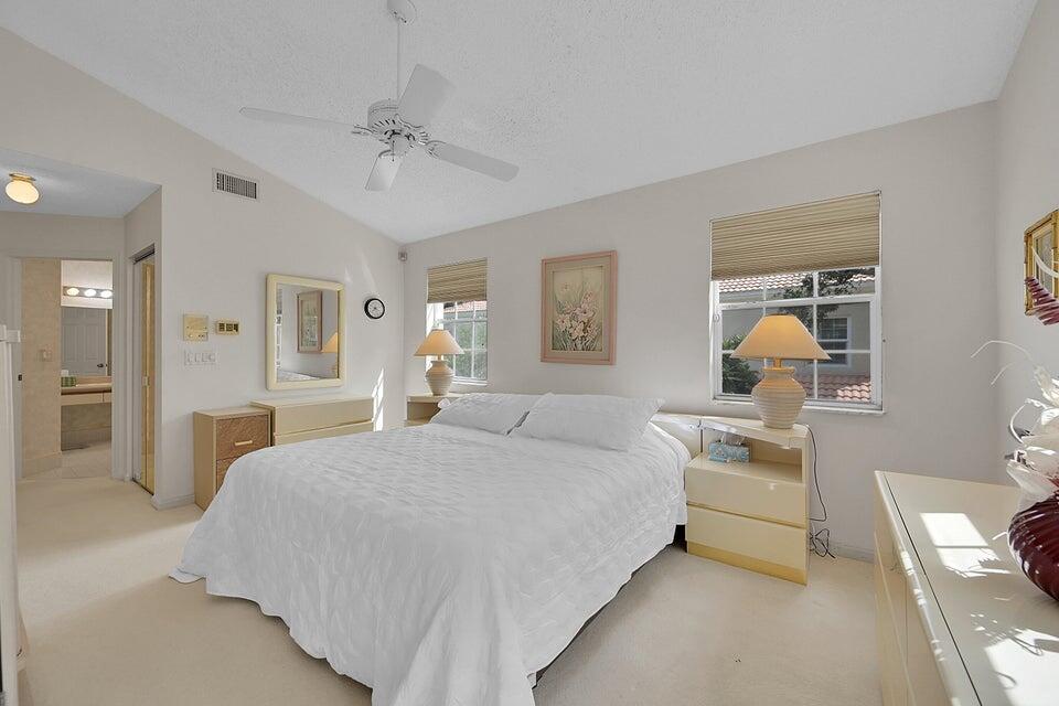 FAIRWAYS AT SOMERSET COND - Residential Lease