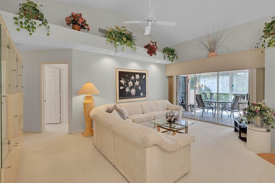 FAIRWAYS AT SOMERSET COND - Residential Lease
