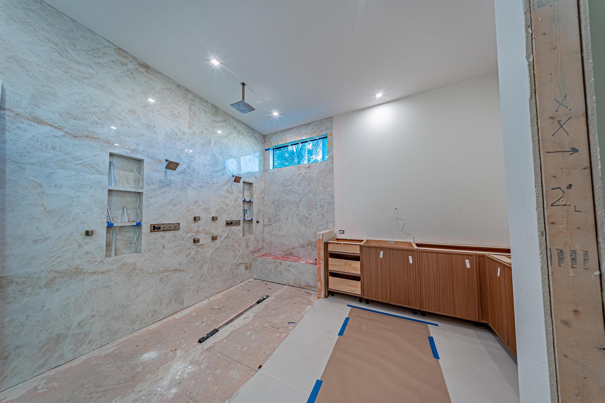 TRADE WINDS ESTATES FIRST - Residential